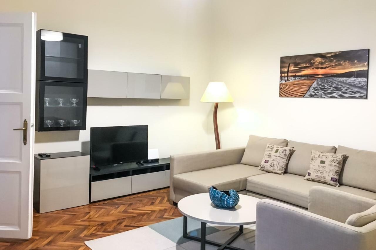 Budapest Kingdom Apartment Central & Car Parking On-Site & Aircon & Quiet & Family Friendly Budapeste Exterior foto
