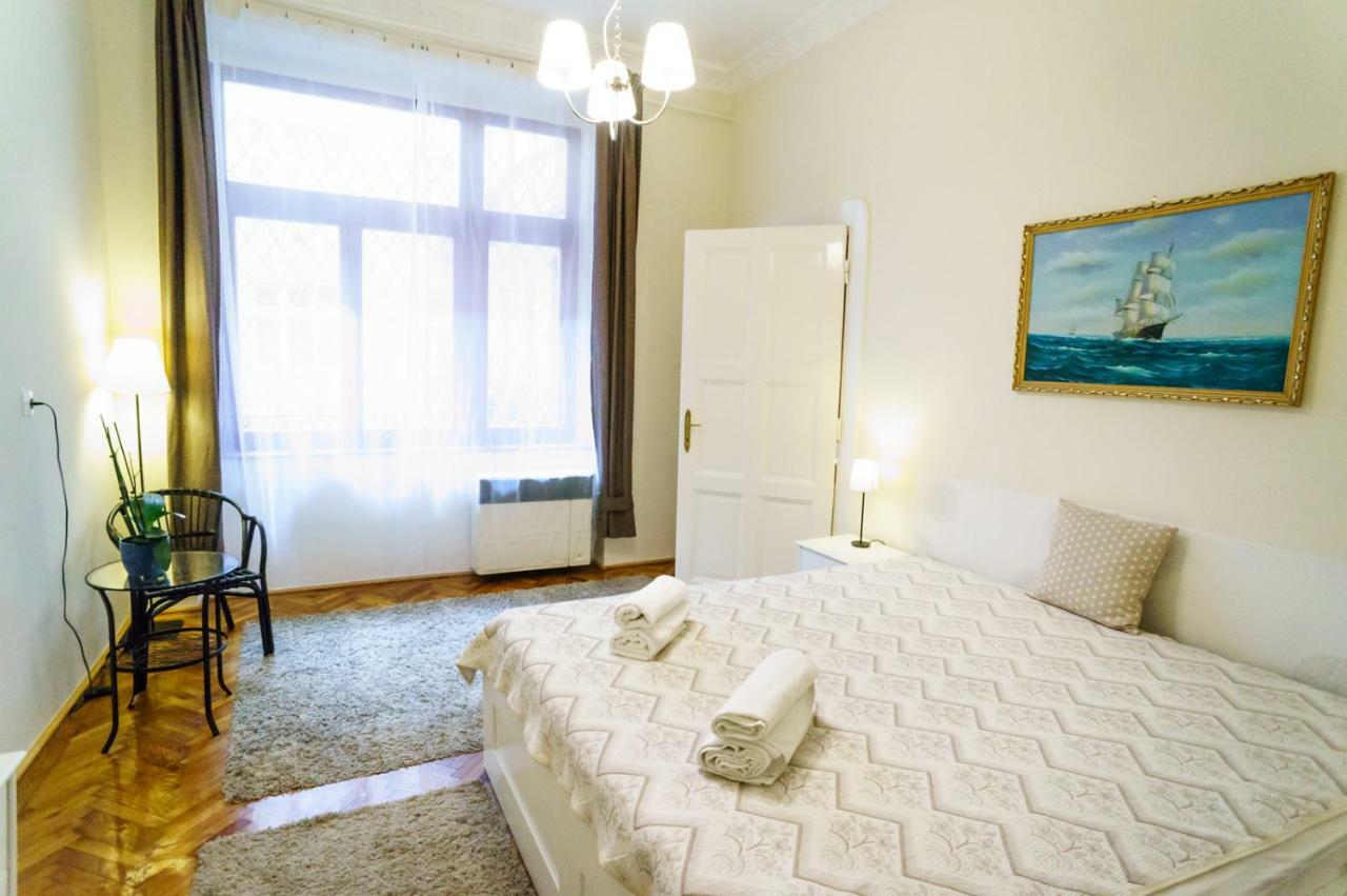 Budapest Kingdom Apartment Central & Car Parking On-Site & Aircon & Quiet & Family Friendly Budapeste Exterior foto