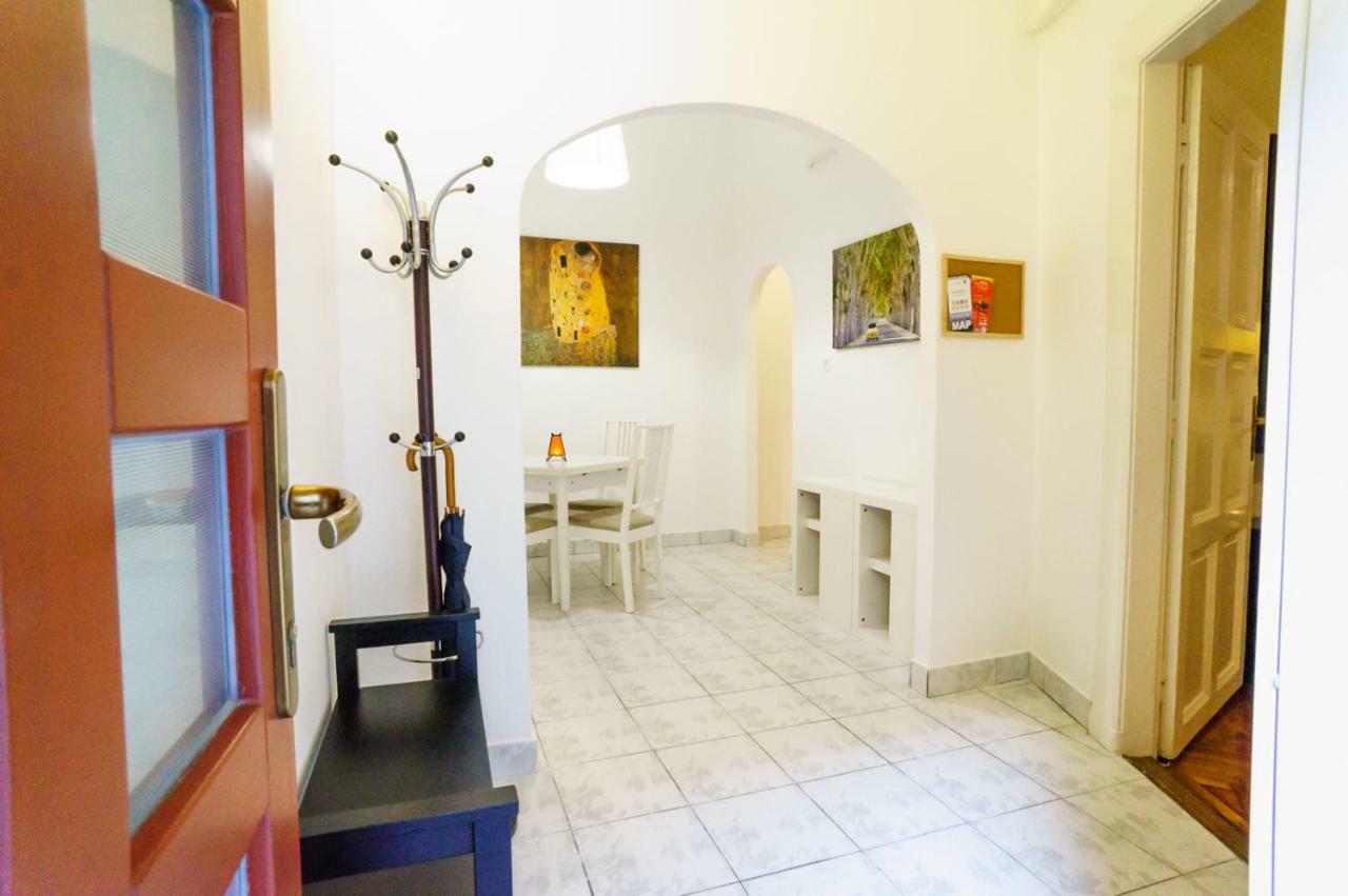 Budapest Kingdom Apartment Central & Car Parking On-Site & Aircon & Quiet & Family Friendly Budapeste Exterior foto