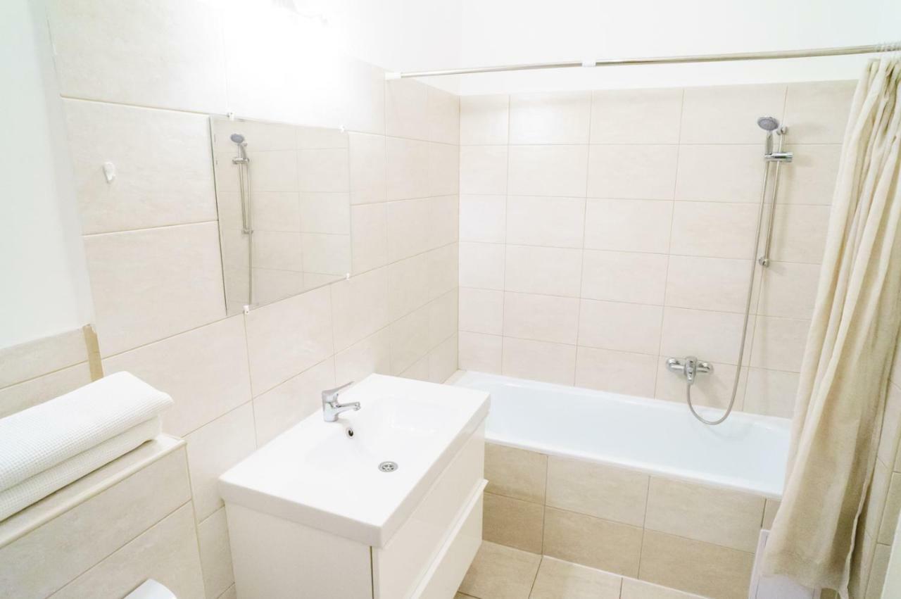 Budapest Kingdom Apartment Central & Car Parking On-Site & Aircon & Quiet & Family Friendly Budapeste Exterior foto