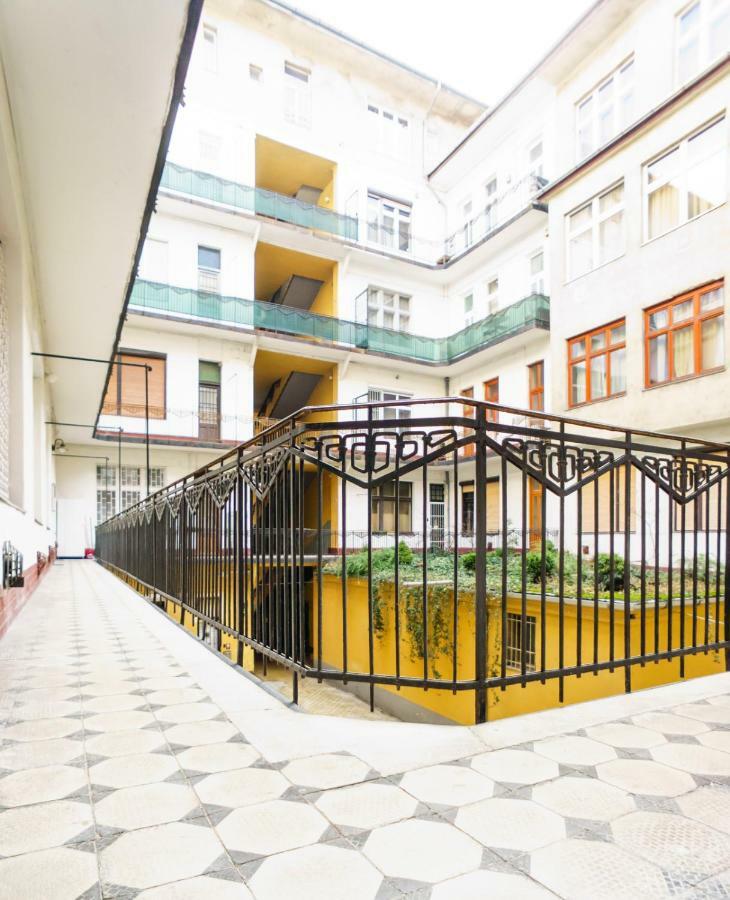 Budapest Kingdom Apartment Central & Car Parking On-Site & Aircon & Quiet & Family Friendly Budapeste Exterior foto