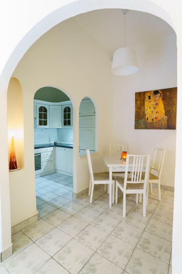 Budapest Kingdom Apartment Central & Car Parking On-Site & Aircon & Quiet & Family Friendly Budapeste Exterior foto